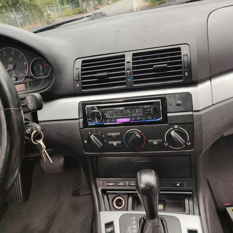 BMW E46 Cabrio - JVC KD-R992BT