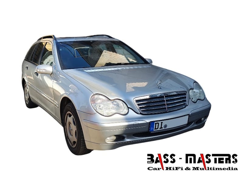 Mercedes C220 CDI - W203 K - Pioneer SPH-DA77DAB