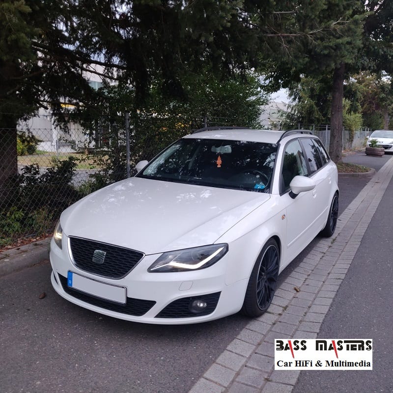 BASS MASTERS Soundsystem Seat Exeo ST Typ 3R